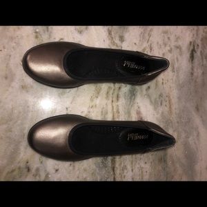 Vaneli Sport Metallic Arvel Ballet Flats, 8.5